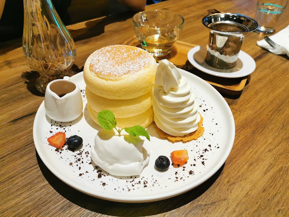 Soufflé Dessert Cafe • Puchong