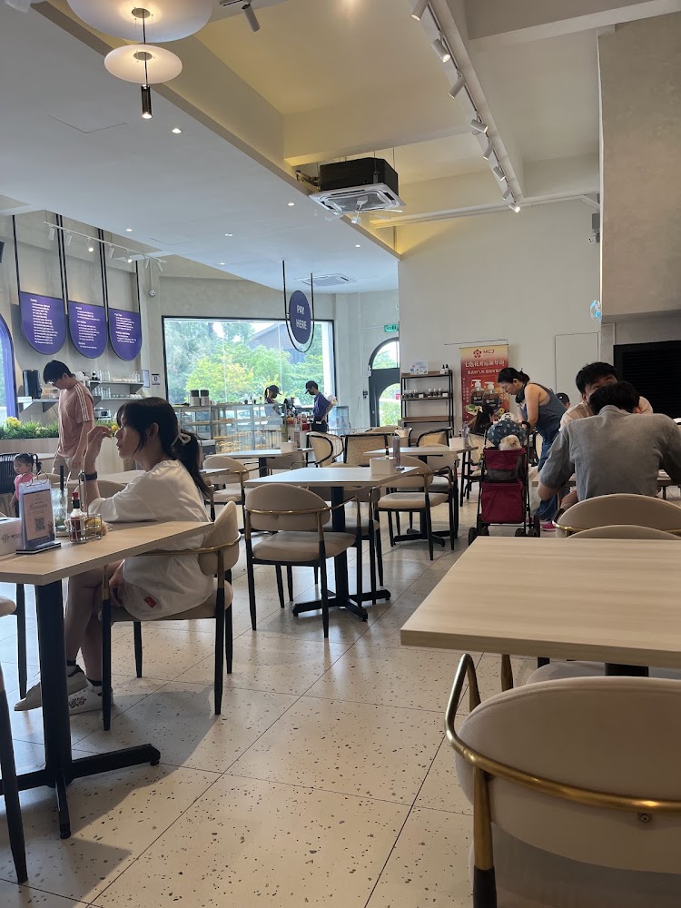 My Lucki Cafe