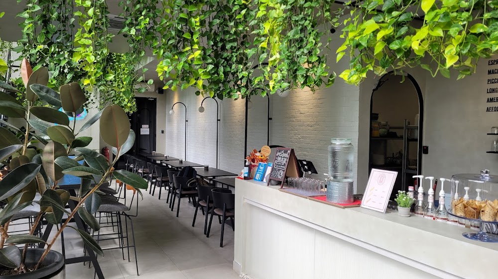 Rusa Cafe